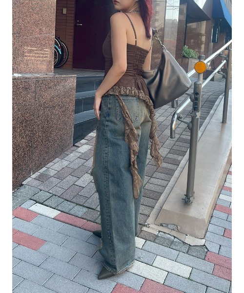 EVRIS(エヴリス)の「レースフリルキャミソール(キャミソール・レディース・ホワイト/ブラウン/ブラック・FREE)」の13枚目の写真