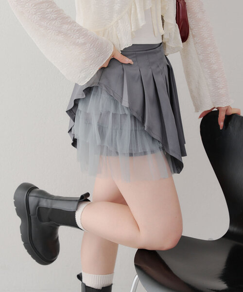 APPORTE PAR LES MARCHES(アポルテパーレマルシェ)の「【MARCHES】チュール使いプリーツミニスカート(スカート・レディース・チャコールグレー/ブラック/ベージュ・FREE)」の1枚目の写真