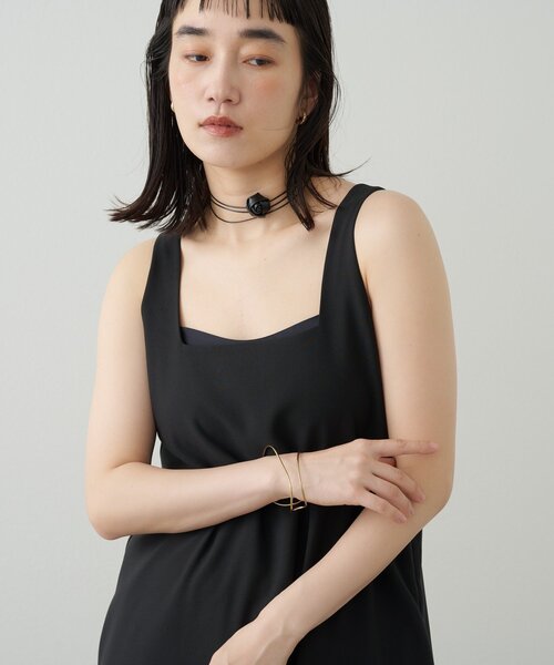 Omekashi（オメカシ）の「スクエアノースリワンピース（ワンピース・レディース・キャメル/ブラック・38/36）」の13枚目の写真