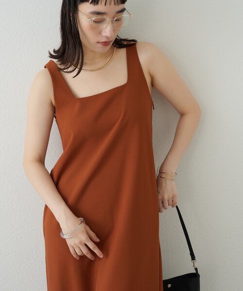 Omekashi（オメカシ）の「スクエアノースリワンピース（ワンピース・レディース・キャメル/ブラック・38/36）」の21枚目の写真