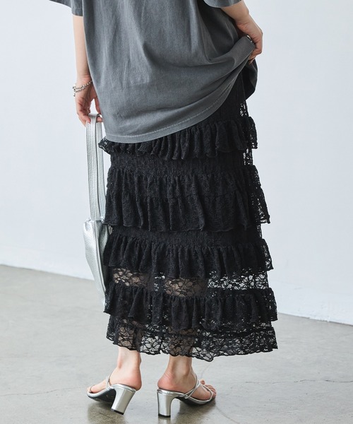 LAVEANGE（ラビアンジェ）の「フリルナロースカート（スカート・レディース・ブラック/オフホワイト・LL/3L/4L/5L/M）」の7枚目の写真