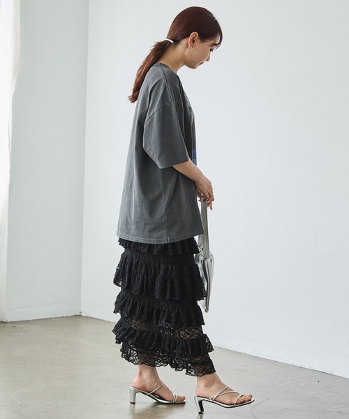 LAVEANGE（ラビアンジェ）の「フリルナロースカート（スカート・レディース・ブラック/オフホワイト・LL/3L/4L/5L/M）」の11枚目の写真