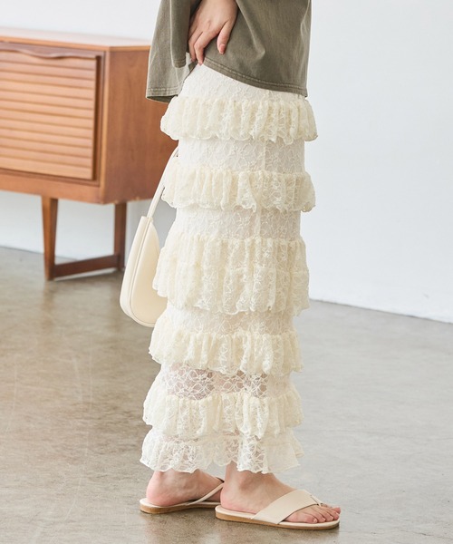 LAVEANGE（ラビアンジェ）の「フリルナロースカート（スカート・レディース・ブラック/オフホワイト・LL/3L/4L/5L/M）」の16枚目の写真