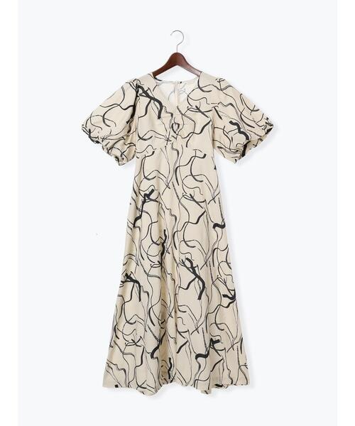 Te chichi(テチチ)の「【松井愛莉着用】バルーンスリーブVネックワンピース(ワンピース・レディース・オフホワイト/ブラック/グリーン・F)」の14枚目の写真