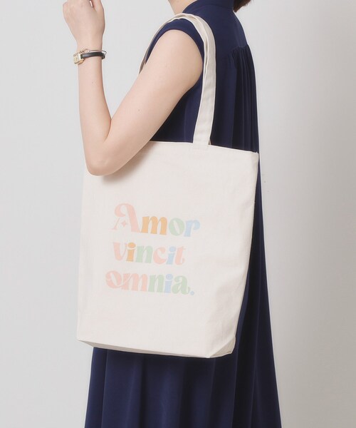 ITS'DEMO(イッツデモ)の「【A4対応】グラフィックトート(トートバッグ・レディース・アイボリー系4/アイボリー系3/ブラック/アイボリー/アイボリー系7/アイボリー系/アイボリー系6/アイボリー系5・00)」の5枚目の写真