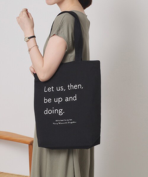 ITS'DEMO(イッツデモ)の「【A4対応】グラフィックトート(トートバッグ・レディース・アイボリー系4/アイボリー系3/ブラック/アイボリー/アイボリー系7/アイボリー系/アイボリー系6/アイボリー系5・00)」の3枚目の写真