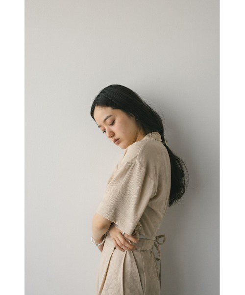 STYLEMIXER（スタイルミキサー）の「バックオープンワッシャーシャツ（シャツ/ブラウス・レディース・カーキ/ネイビー/ベージュ・FREE）」の12枚目の写真