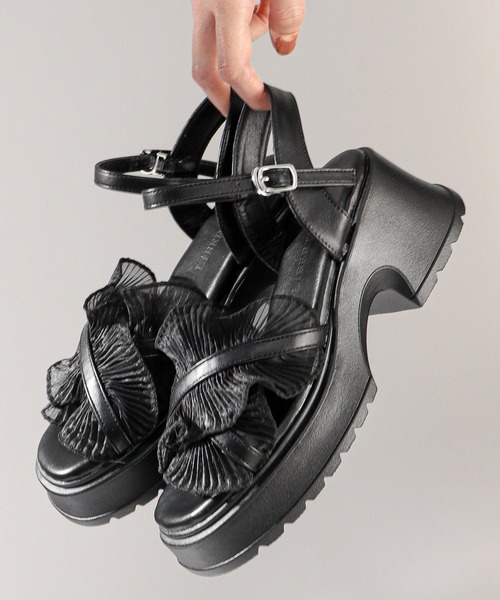 LibertyDoll(リバティードール)の「+6.5cm シアークロスフリル厚底ストラップサンダル(サンダル・レディース・ホワイト/シルバー/ブラック/アイボリー・S/M/L/LL)」の9枚目の写真