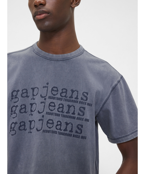 GAP(ギャップ)の「ヘビーウェイト デニム GAPロゴ クロップドTシャツ(Tシャツ/カットソー・メンズ・ブルー/ブラック/カーキ・XS/S/M/L/XL)」の3枚目の写真