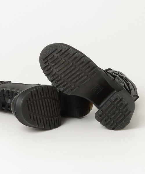Dr. Martens(ドクターマーチン)の「Dr. Martens/ドクターマーチン CHESNEY HARNESS アンクル ブーツ 42613001(ブーツ・レディース・ブラック・UK6/UK5/UK4/UK3)」の10枚目の写真