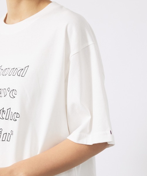 NOMINE(ノミネ)の「【NOMINE/ノミネ】刺繍ロゴTシャツ(Tシャツ/カットソー・メンズ・ホワイト系その他2/レッド/ホワイト系その他/ブラック/チャコールグレー・M/L)」の7枚目の写真