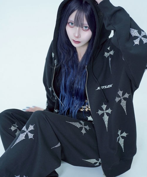 値下げ　REFLEM/レフレム　地雷系　チェーン　パーカー　肩ジップ　サブカル 値下げ REFLEM/レフレム 地雷系 チェーン パーカー 肩ジップ