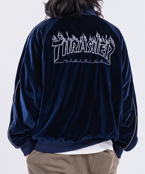 セール】【at】〔THRASHER/スラッシャー〕ロゴ刺繍ベロアスカジャン