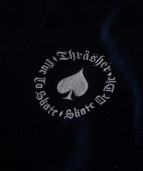 THRASHER（スラッシャー）の「【at】〔THRASHER/スラッシャー〕ロゴ刺繍ベロアスカジャン（スカジャン・メンズ・ブラック/パープル/ネイビー・LARGE/MEDIUM）」の17枚目の写真