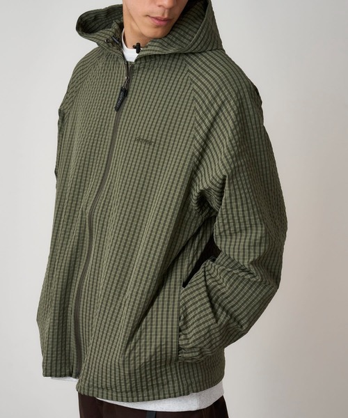 Gramicci(グラミチ)の「NORTHSIDE PLAID HOODED JACKET|ノースサイドプラッドフーディジャケット Gramicci グラミチ(ブルゾン・メンズ・ダークブラウン系/レンガ/オリーブ・XXL/XL/L/M/S)」の8枚目の写真
