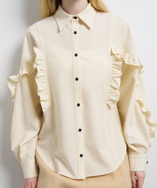 LANVIN en Bleu(ランバンオンブルー)の「ポリエステルウール/デニムフリルブラウス(シャツ/ブラウス・レディース・オフホワイト/ネイビー・38)」の8枚目の写真