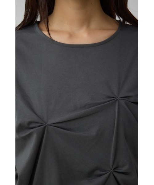 AZUL by moussy(アズールバイマウジー)の「ドルマンタックトップス(Tシャツ/カットソー・レディース・ライトグレー/オフホワイト/チャコールグレー・FREE)」の20枚目の写真