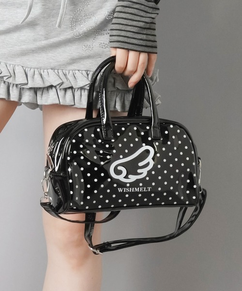 SPINNS（スピンズ）の「【2WAY】エナメルプリントボストンバッグ/平成女児（ボストンバッグ・レディース・その他/サックスブルー系/ブラック系その他・ONESIZE）」の5枚目の写真