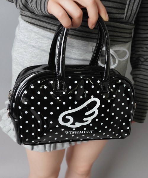 SPINNS（スピンズ）の「【2WAY】エナメルプリントボストンバッグ/平成女児（ボストンバッグ・レディース・その他/サックスブルー系/ブラック系その他・ONESIZE）」の4枚目の写真