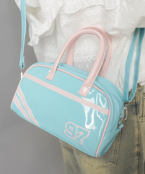 SPINNS（スピンズ）の「【2WAY】エナメルプリントボストンバッグ/平成女児（ボストンバッグ・レディース・その他/サックスブルー系/ブラック系その他・ONESIZE）」の19枚目の写真