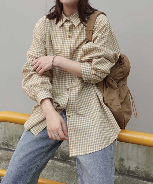 Lots of Love(ロッツオブラブ)の「ドットボタンチェックシャツ(シャツ/ブラウス・レディース・マスタード/ブラック/ブルー/レッド/グリーン・M)」の4枚目の写真