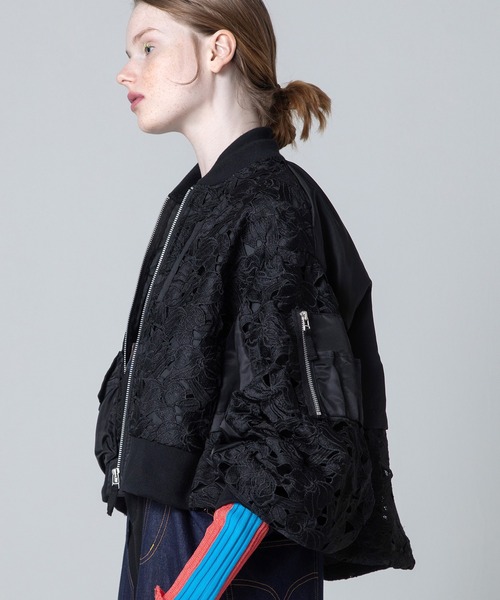 AULA AILA（アウラアイラ）の「レースMA-1ブルゾン（ブルゾン・レディース・イエロー×グリーン/ブラック/ライトカーキ・0）」の2枚目の写真