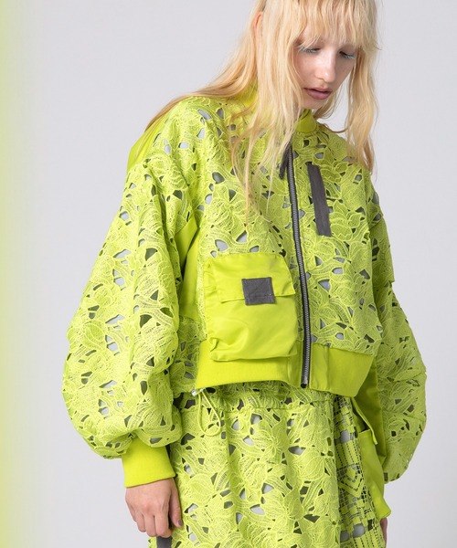 AULA AILA（アウラアイラ）の「レースMA-1ブルゾン（ブルゾン・レディース・イエロー×グリーン/ブラック/ライトカーキ・0）」の6枚目の写真