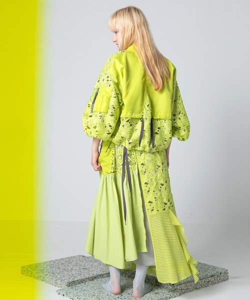 AULA AILA（アウラアイラ）の「レースMA-1ブルゾン（ブルゾン・レディース・イエロー×グリーン/ブラック/ライトカーキ・0）」の12枚目の写真