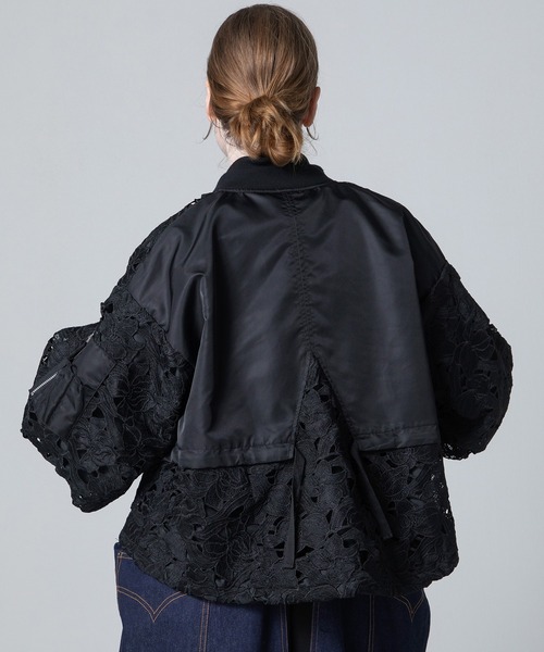 AULA AILA（アウラアイラ）の「レースMA-1ブルゾン（ブルゾン・レディース・イエロー×グリーン/ブラック/ライトカーキ・0）」の19枚目の写真