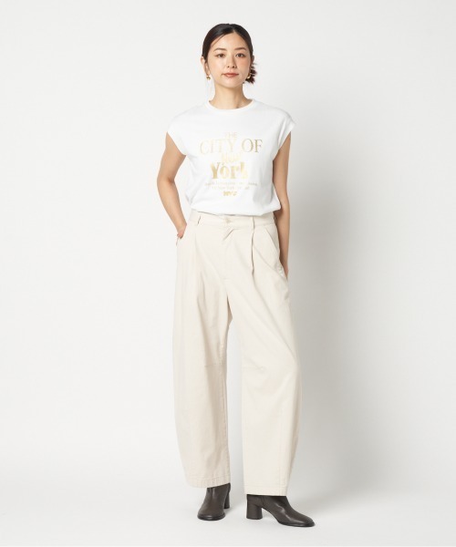 HELIOPOLE(エリオポール)の「COTTON TWILL CURVY TUCK PANTS(その他パンツ・レディース・アイボリー/キャメル/チャコールグレー・36/38)」の17枚目の写真