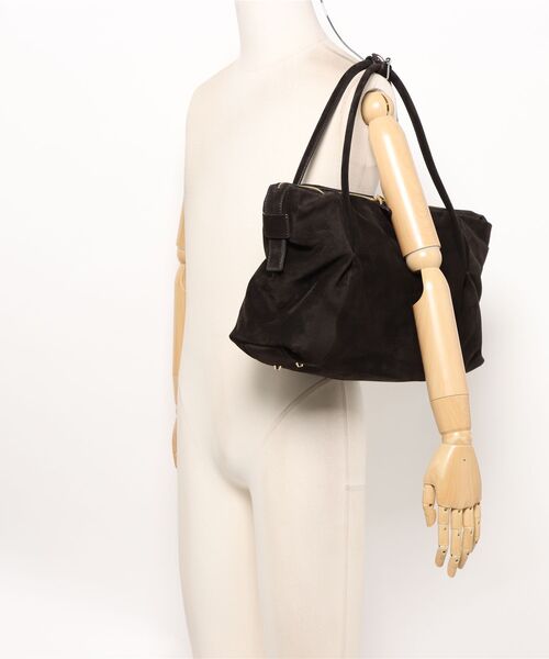 CHRISTIAN VILLA(クリスチャンヴィラ)の「【CHRISTIAN VILLA】ワイドシルエットスエードハンドバッグ(Q56373)(ハンドバッグ・レディース・ダークブラウン・ALL)」の5枚目の写真