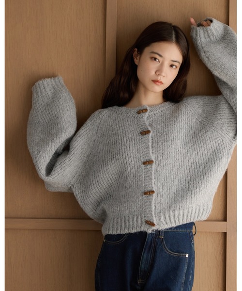 即完売色 新品 moi tytto トグルボタンカーディガン イエロー系 moi tytto（モイテュット） カーディガン トグルボタンカーディガン