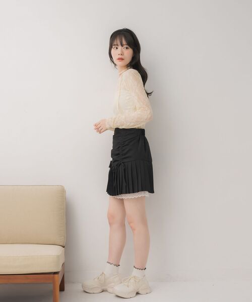ems excite(エムズエキサイト)の「タイ付きレースインナーCT(Tシャツ/カットソー・レディース・ナチュラル/オフホワイト/ブラック・FREE)」の6枚目の写真