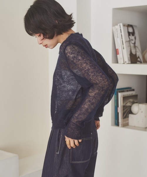 LAULEN(ローレン)の「compact sheer knit cardigan /コンパクトシアーニットカーディガン(カーディガン/ボレロ・レディース・グレー/ブラウン/ネイビー・FREE)」の6枚目の写真