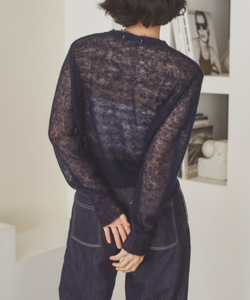 LAULEN(ローレン)の「compact sheer knit cardigan /コンパクトシアーニットカーディガン(カーディガン/ボレロ・レディース・グレー/ブラウン/ネイビー・FREE)」の8枚目の写真