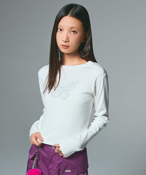 X-girl(エックスガール)の「BUTTERFLY FOAM PRINT L/S BABY TEE(Tシャツ/カットソー・レディース・グレー/ホワイト/チャコール・ONE SIZE)」の12枚目の写真