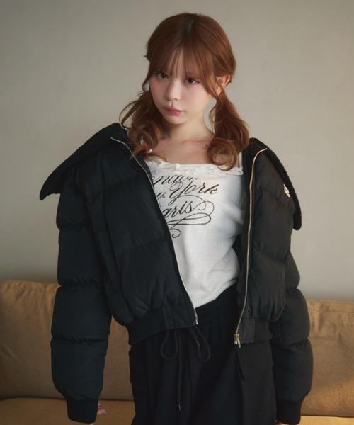 TITTY&CO.（ティティーアンドコー）の「襟ボアキルティングダウン（ダウンジャケット/コート・レディース・ブラック/アイボリー・FREE）」の4枚目の写真