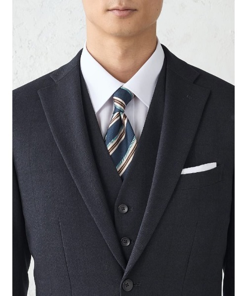 Perfect Suit FActory（パーフェクトスーツファクトリー）の「《WOOLY WASH SUIT》WEB限定スーツ【洗える/ウールライク】スリーピース　千鳥×ウィンドペン　ネイビー（スーツセット・メンズ・ネイビー・AB6/Y5/Y6/A5/A6/AB5/A4/AB7/A7/BB5/AB4/AB8/BB7/BB6/Y4/Y7/A8/BB8/BB4）」の2枚目の写真