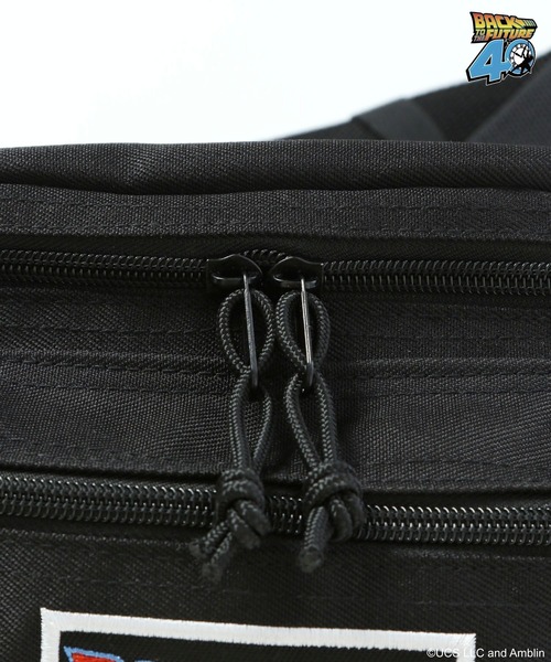 niko and...(ニコアンド)の「【バック・トゥ・ザ・フューチャー】コラボ刺繍ボディバッグ(ボディバッグ/ウエストポーチ・メンズ・ブラック/レッド・FREE)」の12枚目の写真