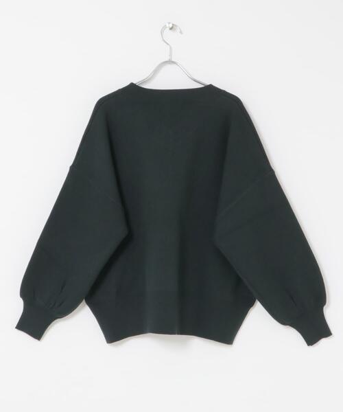 ITEMS URBANRESEARCH（アイテムズ アーバンリサーチ）の「Vネックニットプルオーバー（ニット/セーター・レディース・ブラック/カーキ/キャメル/ライトグレー・FREE）」の17枚目の写真