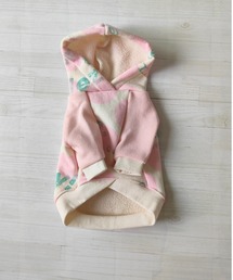 tone（トーン）の「【lalalamarron】マカロンドットと英字の裏毛パーカー/犬服/ペット服/ドッグウェア(SU)（ペットウェア）」