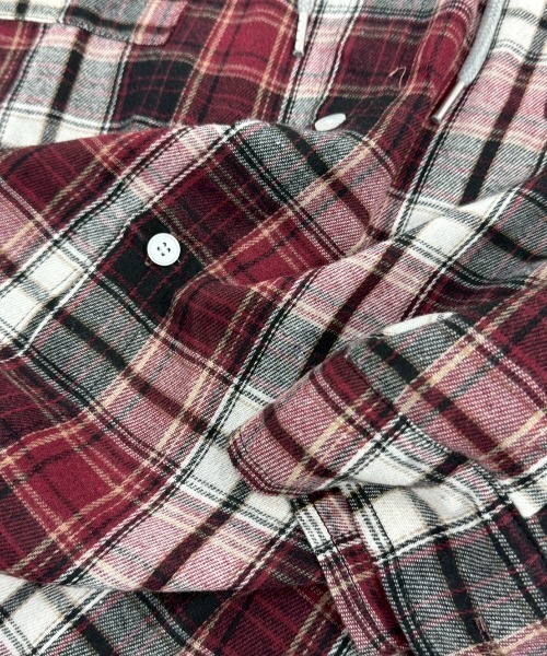 Chikashitsu +(チカシツプラス)の「【Chikashitsu +】oversized hood mix check shirt / 【チカシツプラス】オーバーサイズフードミックスチェックシャツ(シャツ/ブラウス・メンズ・ネイビー/レッド/ベージュ・ONE SIZE)」の9枚目の写真