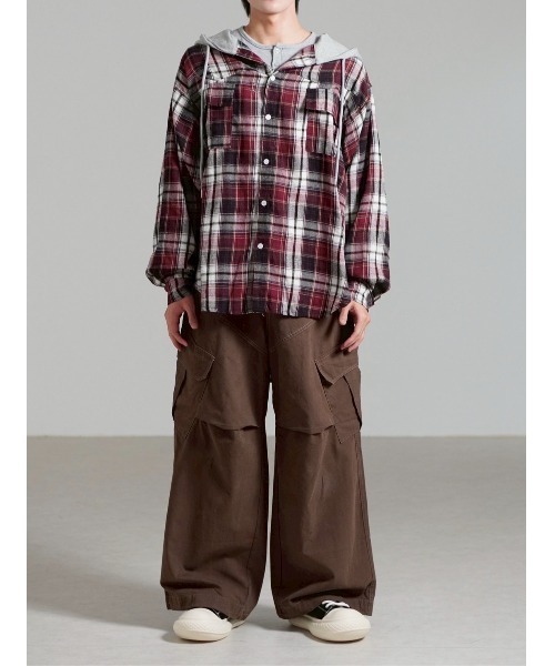 Chikashitsu +(チカシツプラス)の「【Chikashitsu +】oversized hood mix check shirt / 【チカシツプラス】オーバーサイズフードミックスチェックシャツ(シャツ/ブラウス・メンズ・ネイビー/レッド/ベージュ・ONE SIZE)」の16枚目の写真