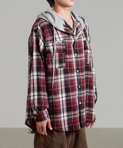 Chikashitsu +(チカシツプラス)の「【Chikashitsu +】oversized hood mix check shirt / 【チカシツプラス】オーバーサイズフードミックスチェックシャツ(シャツ/ブラウス・メンズ・ネイビー/レッド/ベージュ・ONE SIZE)」の12枚目の写真