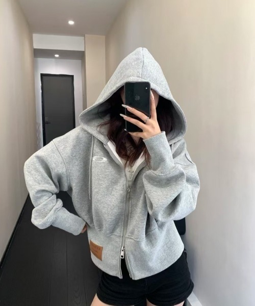 yuue' ( wear )(ユーイ)の「パッチ付きダブルジップパーカー/フーディー(パーカー・レディース・グレー/ブラック・FREE)」の12枚目の写真