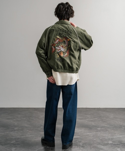 KRIFF MAYER(クリフメイヤー)の「KRIFF MAYER クリフメイヤー オーバーサイズスーベニア刺繍ステンカラージャケット/ダブルジップラグランスリーブブルゾン 2515101(ブルゾン・メンズ・ブラック/アイボリー/カーキ/ブルー/ブラウン・L/M/XL)」の21枚目の写真