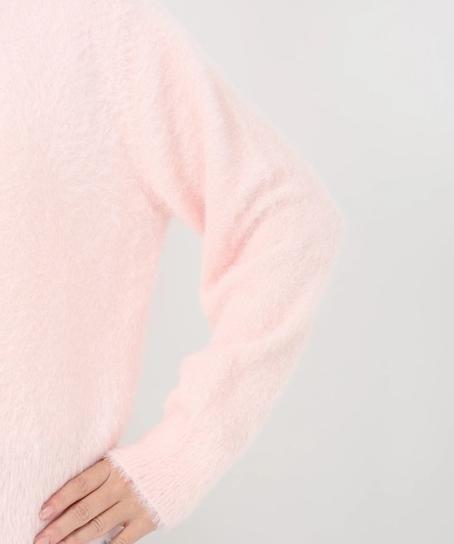 STRAWBERRY-FIELDS（ストロベリーフィールズ）の「メルティーシャギー_パール釦シャギーニット（カーディガン/ボレロ・レディース・ライトグレー/ライトピンク/オフホワイト・2）」の10枚目の写真