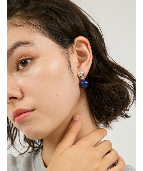 emmi（エミ）の「ストーンイヤリング（イヤリング・レディース・ブルー/マルチ・F）」の4枚目の写真