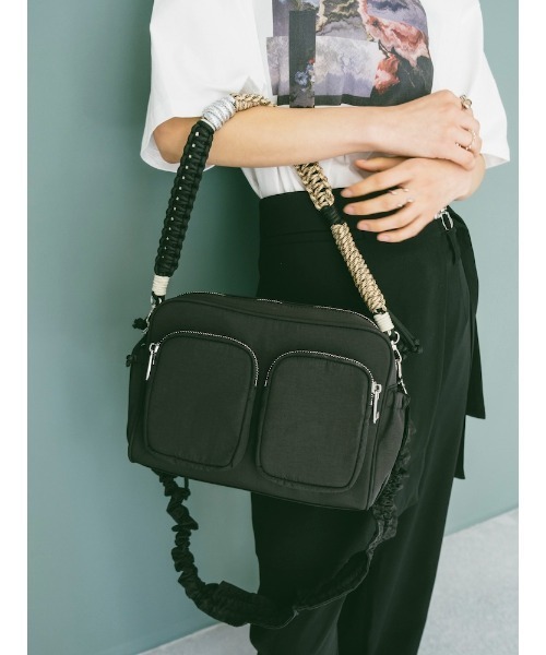 sahara（サハラ）の「Paracord Strap Nylon Bag（ショルダーバッグ・レディース・ブラック/グレー・FREE）」の3枚目の写真