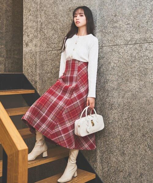 SWINGLE(スウィングル)の「ケーブルニットカーディガン(カーディガン/ボレロ・レディース・ライトグレー/ブラック/レッド/オフホワイト・FREE)」の5枚目の写真